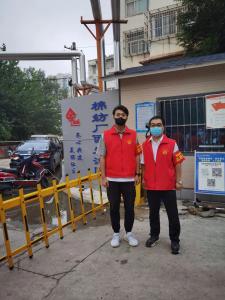 市文旅集團(tuán)一線戰(zhàn)“疫”之：“帥飛了”組合秒變“救火勇士”，“暖心”大白全心全意為居民服務(wù)